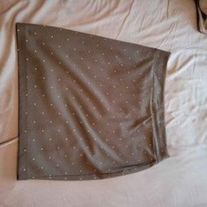 Trendsetter pock-a-dot skirt